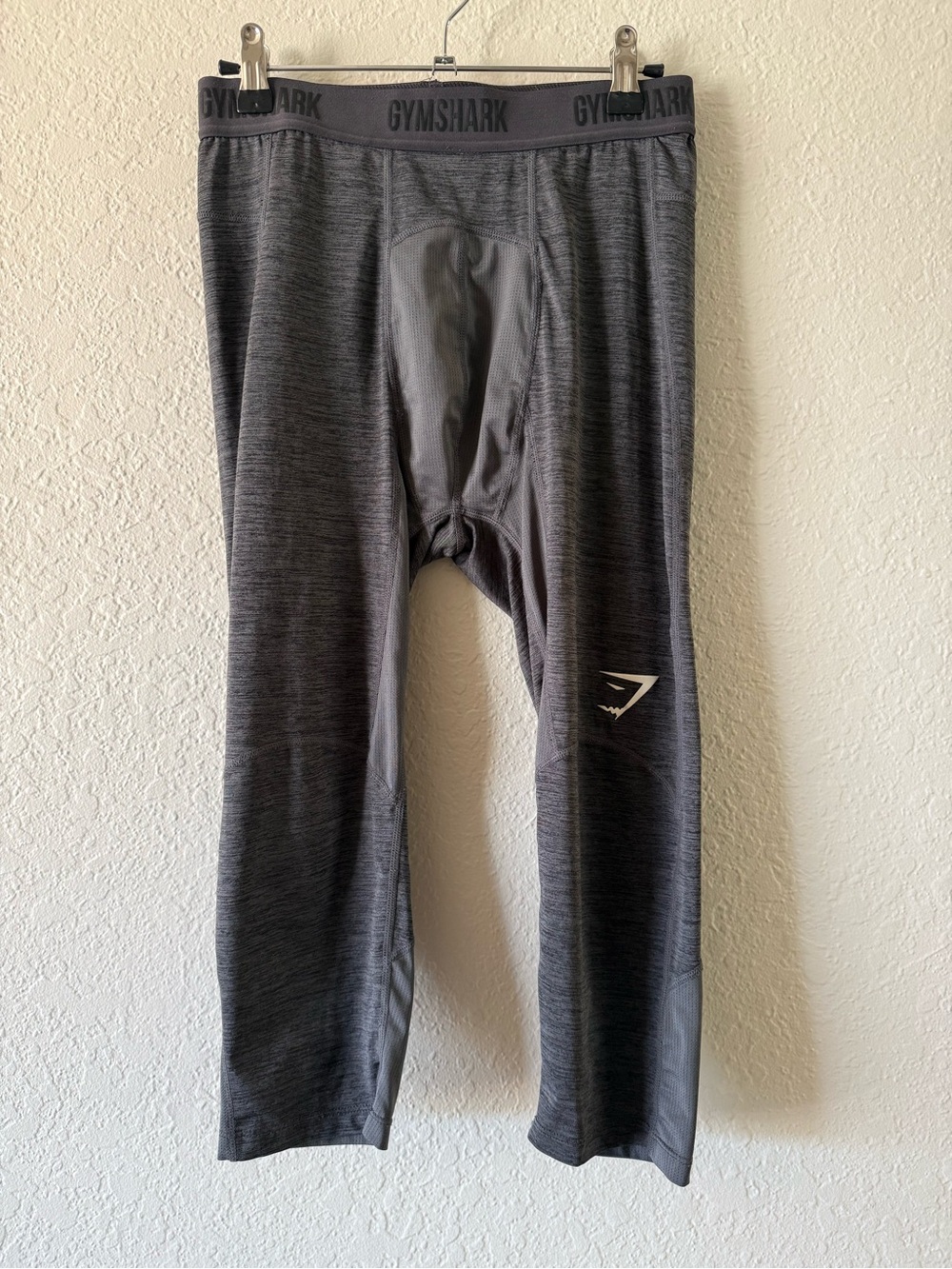 Gym Shark Mens Element + Base Layer 3/4 Leggings Size M Grey Excellent Condition